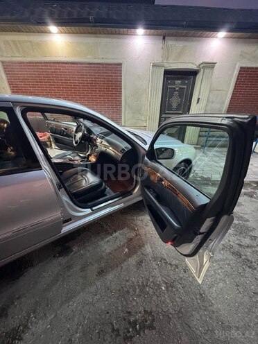 Mercedes E 270 2003, 251,675 km - 2.7 л - Bakı