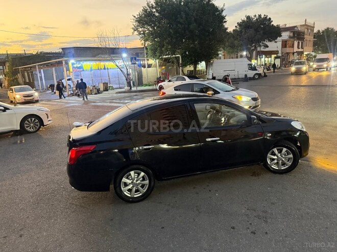 Nissan Sunny 2015, 184,500 km - 1.5 l - Bakı