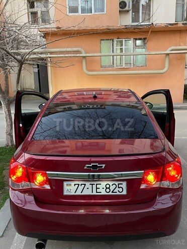 Chevrolet Cruze 2014, 300,000 km - 1.4 l - Qusar