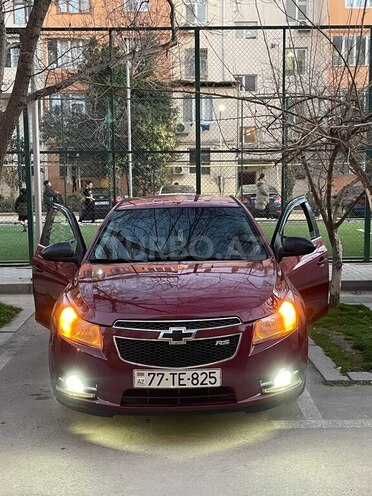 Chevrolet Cruze 2014, 300,000 km - 1.4 l - Qusar