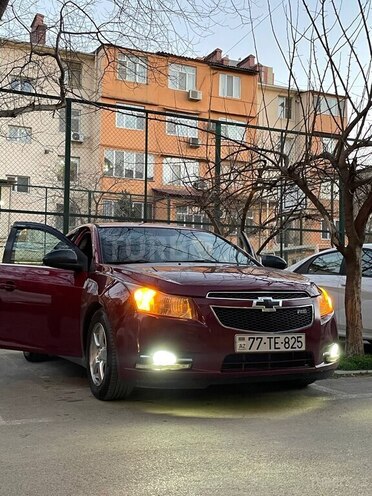 Chevrolet Cruze 2014, 300,000 km - 1.4 l - Qusar