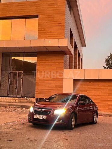 Chevrolet Cruze 2014, 300,000 km - 1.4 l - Qusar