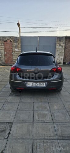 Opel Astra 2010, 356,000 km - 1.4 l - Tovuz