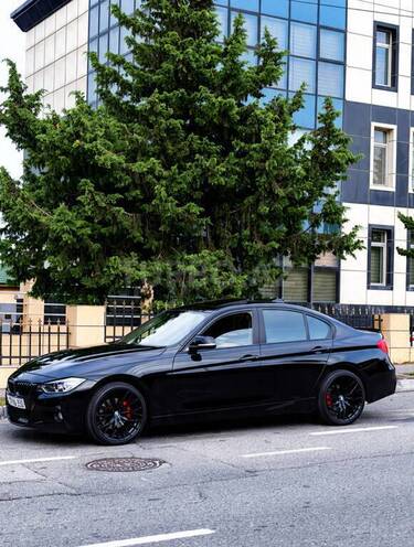 BMW  2013, 402,000 km - 2.0 l - Bakı