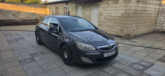 Opel Astra 2010, 356,000 km - 1.4 l - Tovuz