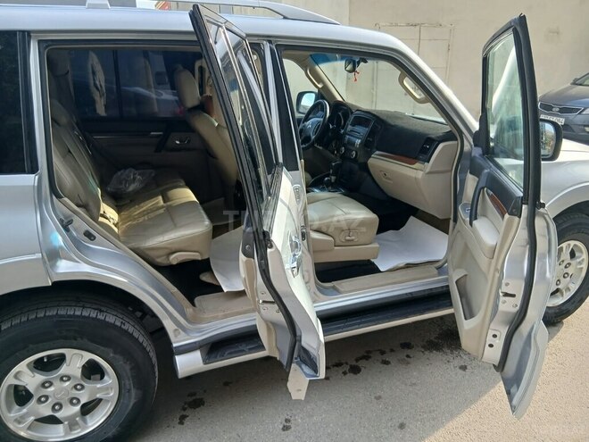 Mitsubishi Pajero 2007, 252,000 km - 3.0 l - Bakı