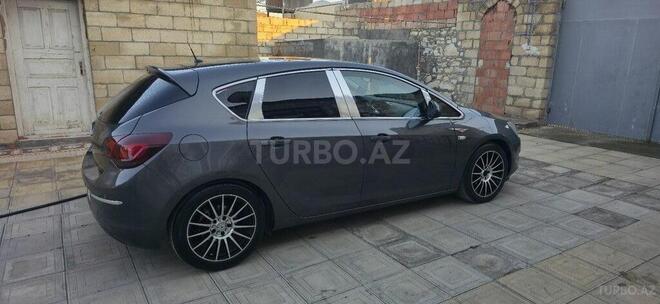 Opel Astra 2010, 356,000 km - 1.4 l - Tovuz