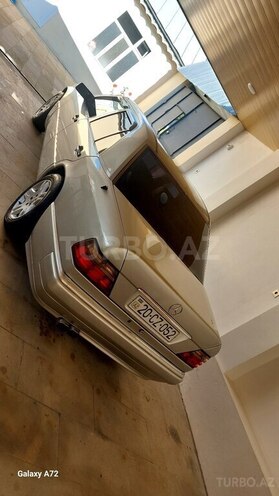 Mercedes E 200 1994, 264,000 km - 2.0 л - İsmayıllı