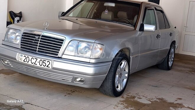 Mercedes E 200 1994, 264,000 km - 2.0 л - İsmayıllı