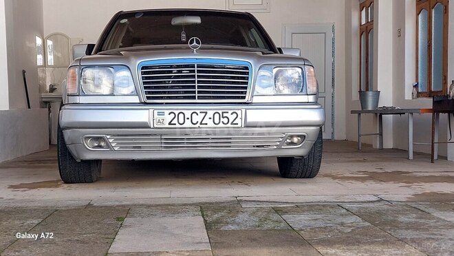 Mercedes E 200 1994, 264,000 km - 2.0 л - İsmayıllı