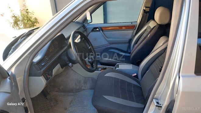 Mercedes E 200 1994, 264,000 km - 2.0 л - İsmayıllı