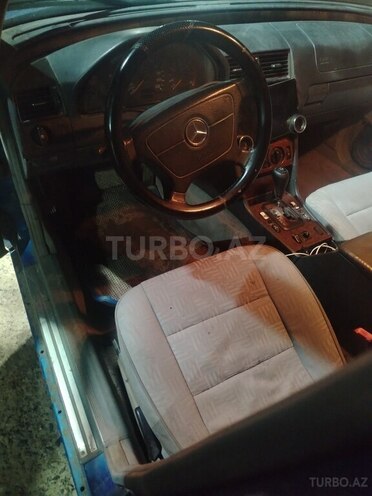 Mercedes C 220 1998, 518,070 km - 2.2 l - Biləsuvar