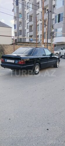 Mercedes  1993, 324,563 km - 2.3 л - Bakı