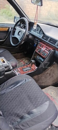 Mercedes  1993, 324,563 km - 2.3 л - Bakı