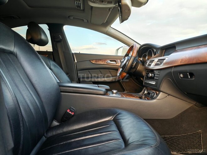 Mercedes CLS 350 2014, 209,000 km - 3.5 l - Bakı