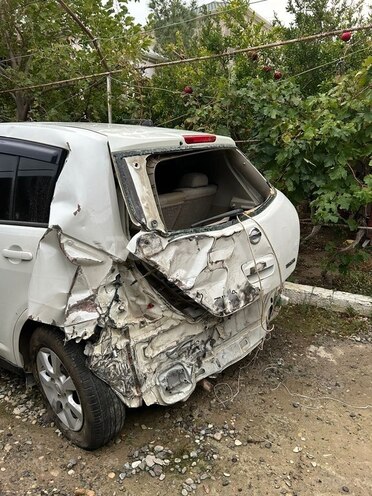 Nissan Tiida 2006, 330,000 km - 1.6 l - Bakı