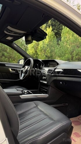 Mercedes E 250 2015, 175,300 km - 2.1 л - Bakı
