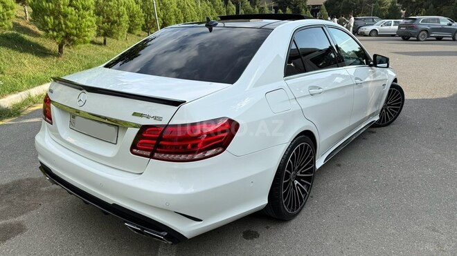 Mercedes E 250 2015, 175,300 km - 2.1 л - Bakı