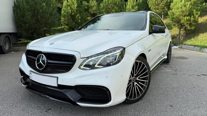 Mercedes E 250 2015, 175,300 km - 2.1 л - Bakı