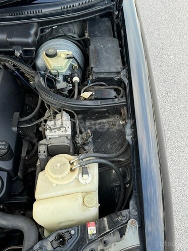 Mercedes E 320 2000, 348,000 km - 3.2 l - Bakı