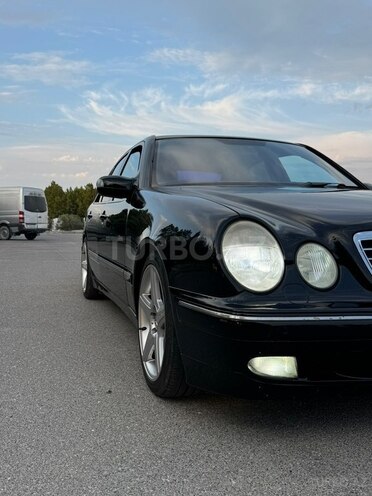 Mercedes E 320 2000, 348,000 km - 3.2 l - Bakı