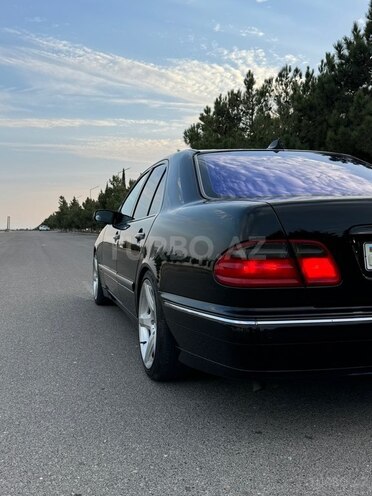 Mercedes E 320 2000, 348,000 km - 3.2 l - Bakı