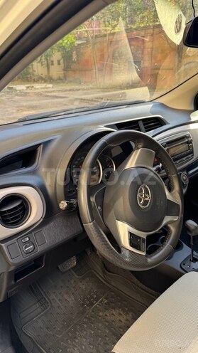 Toyota Yaris 2011, 225,890 km - 1.3 l - Bakı