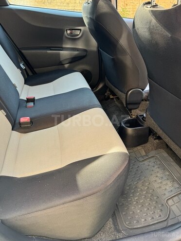 Toyota Yaris 2011, 225,890 km - 1.3 l - Bakı