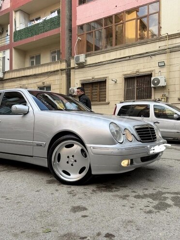 Mercedes E 320 2002, 297,692 km - 3.2 л - Bakı