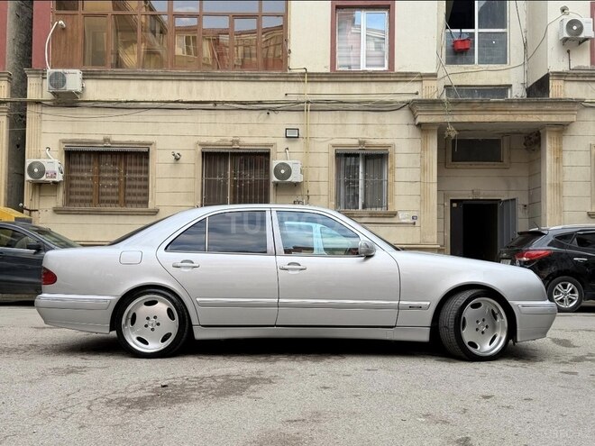 Mercedes E 320 2002, 297,692 km - 3.2 л - Bakı