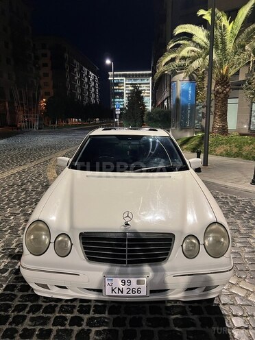 Mercedes E 220 2000, 400,000 km - 2.2 l - Bakı