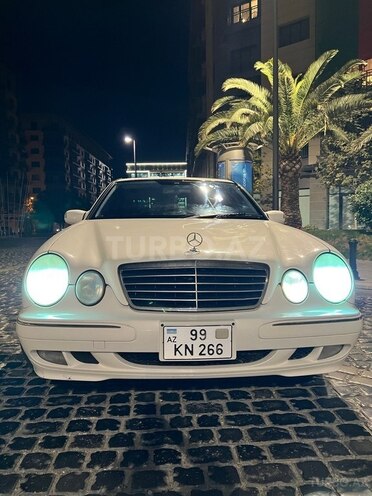 Mercedes E 220 2000, 400,000 km - 2.2 l - Bakı