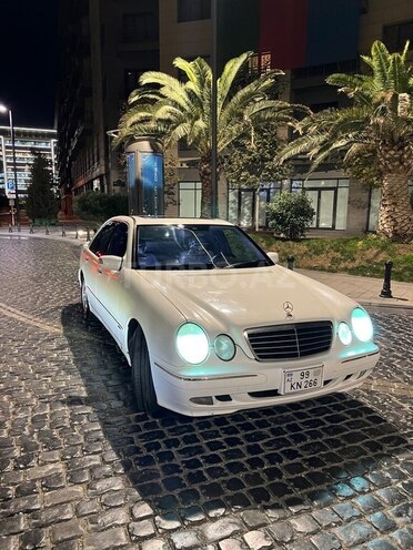 Mercedes E 220 2000, 400,000 km - 2.2 l - Bakı