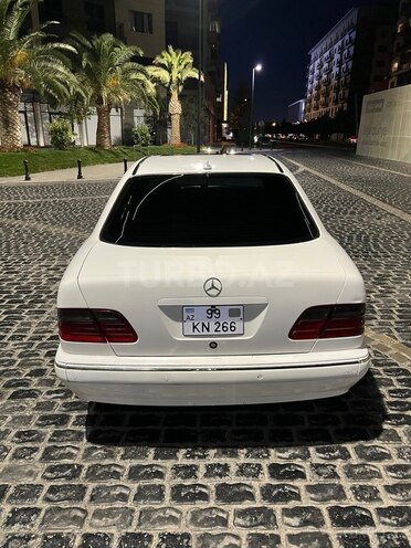 Mercedes E 220 2000, 400,000 km - 2.2 l - Bakı
