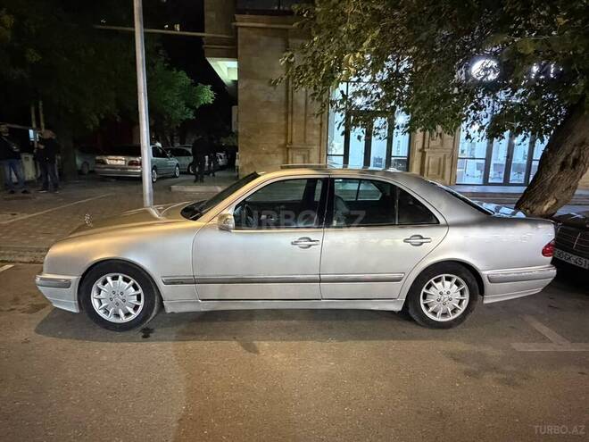 Mercedes E 240 2000, 440,000 km - 2.4 l - Bakı