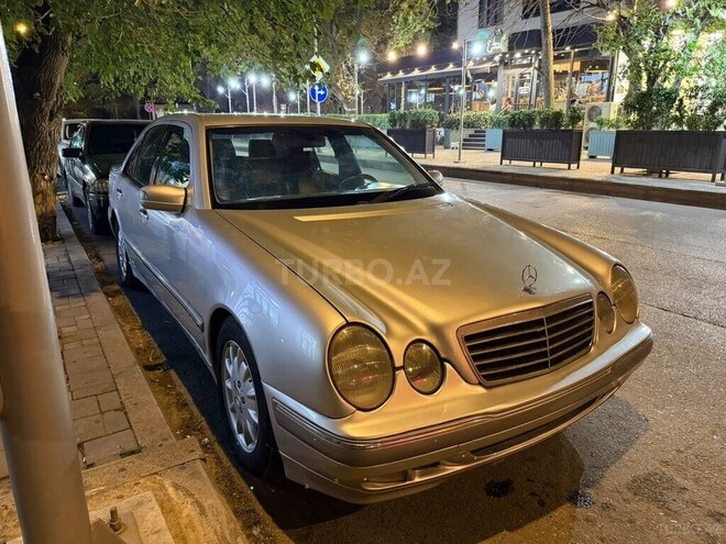 Mercedes E 240 2000, 440,000 km - 2.4 l - Bakı