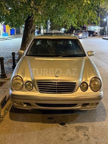 Mercedes E 240 2000, 440,000 km - 2.4 l - Bakı
