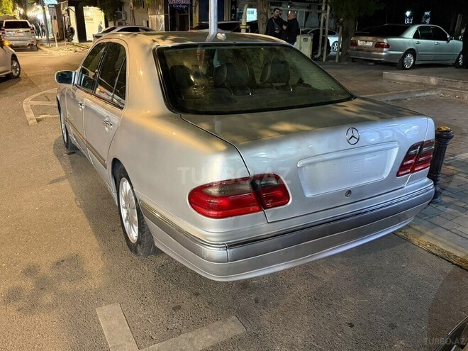 Mercedes E 240 2000, 440,000 km - 2.4 l - Bakı