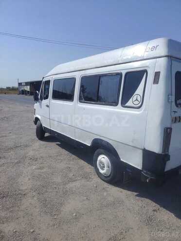 Mercedes 208 D 1993, 150,000 km - 2.3 l - Bərdə