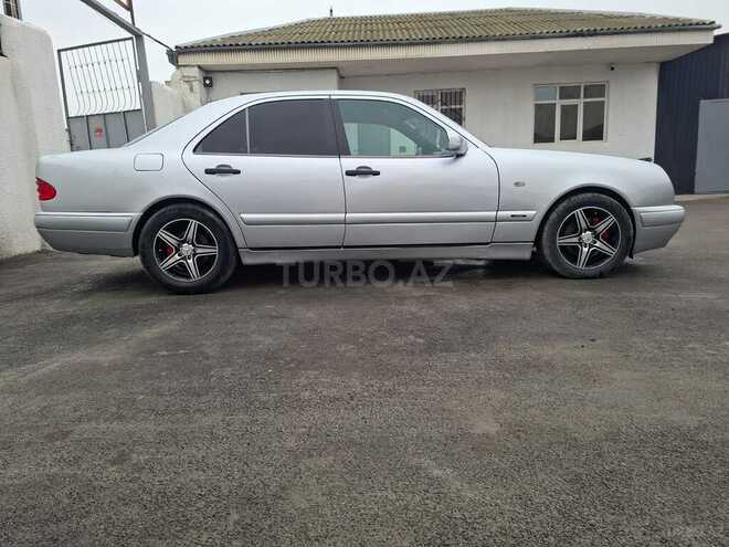 Mercedes E 220 1999, 332,000 km - 2.2 l - Bakı