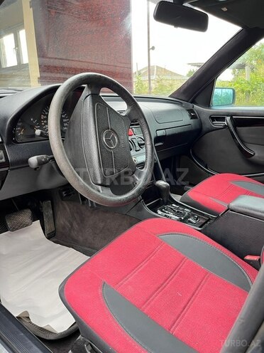 Mercedes C 200 1998, 222,000 km - 2.0 l - Quba
