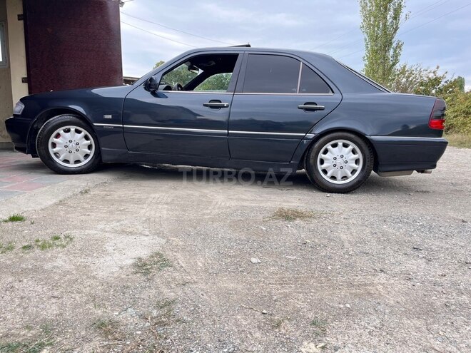 Mercedes C 200 1998, 222,000 km - 2.0 l - Quba