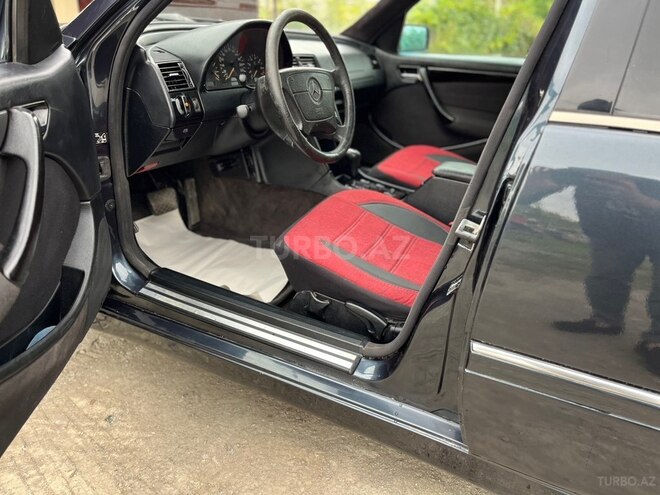 Mercedes C 200 1998, 222,000 km - 2.0 l - Quba