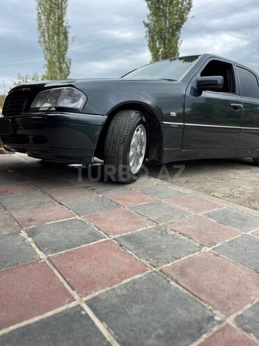 Mercedes C 200 1998, 222,000 km - 2.0 l - Quba