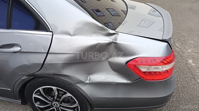 Mercedes E 250 2009, 325,000 km - 2.1 l - Bakı