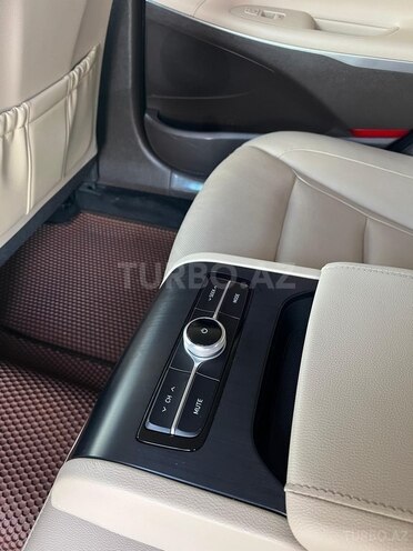 Hyundai Grandeur 2017, 208,000 km - 2.2 l - Bakı
