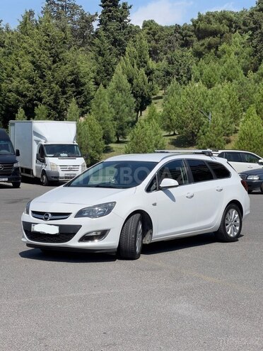 Opel Astra 2014, 168,000 km - 1.4 l - Bakı