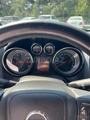 Opel Astra 2014, 168,000 km - 1.4 l - Bakı