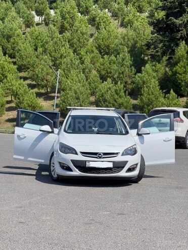 Opel Astra 2014, 168,000 km - 1.4 l - Bakı