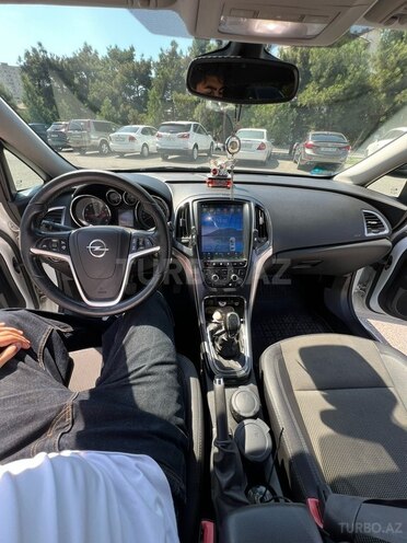 Opel Astra 2014, 168,000 km - 1.4 l - Bakı